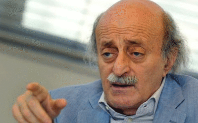 عصفورية ومجانين.. هكذا قال وليد بيك